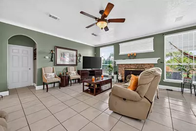 6822 Crystal Point Drive, Katy, TX 77449 - Photo 9