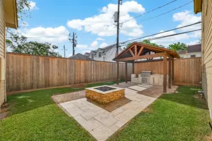 2405 Southgate Blvd, Houston, TX 77030 - Photo 1