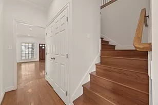 2405 Southgate Blvd, Houston, TX 77030 - Photo 9