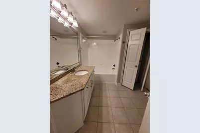 2350 Westcreek Lane #1207, Houston, TX 77027 - Photo 3