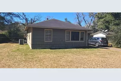 4 Circle C Street, Orange, TX 77630 - Photo 1