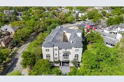 2086 Brentwood Drive, Houston, TX 77019 - Photo 39