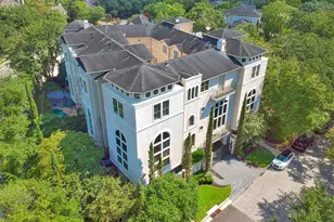 2086 Brentwood Dr, Houston, TX 77019 - Photo 1