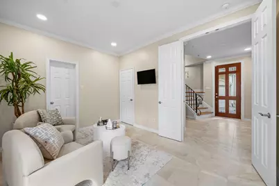 2086 Brentwood Drive, Houston, TX 77019 - Photo 5