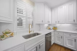 2086 Brentwood Dr, Houston, TX 77019 - Photo 13