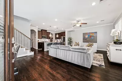 725 Via Lago, Webster, TX 77598 - Photo 5