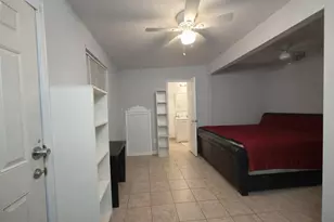 1350 Twin Falls Rd, Houston, TX 77088 - Photo 7