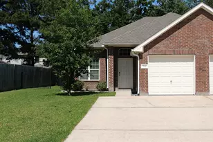 236 Canterbury Dr, Conroe, TX 77303 - Photo 1