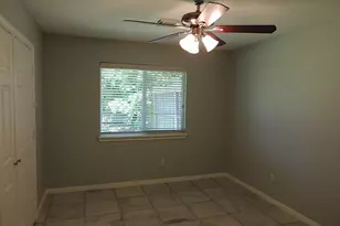 236 Canterbury Dr, Conroe, TX 77303 - Photo 11