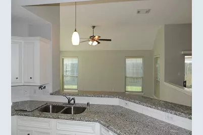 236 Canterbury Drive, Conroe, TX 77303 - Photo 5