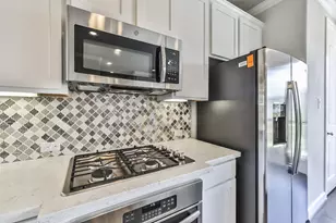 10828 S Brittmoore Oaks Pl, Houston, TX 77043 - Photo 11