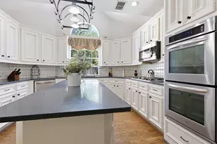 7006 Centre Grove Dr, Houston, TX 77069 - Photo 3