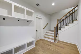 933 E 40 1/2 St St, Houston, TX 77022 - Photo 3
