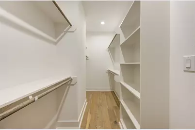 933 E 40 1/2 St Street, Houston, TX 77022 - Photo 15