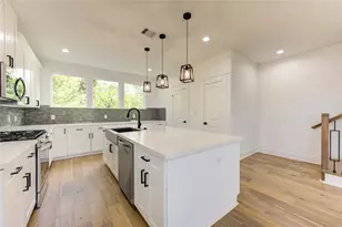 933 E 40 1/2 St St, Houston, TX 77022 - Photo 23