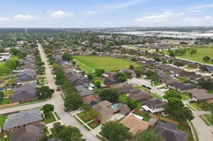 9510 Rustic Gate Rd, La Porte, TX 77571 - Photo 45