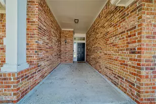 1527 Country Club Cove Dr, Baytown, TX 77521 - Photo 5