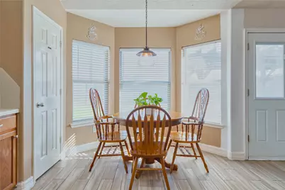 1527 Country Club Cove Dr, Baytown, TX 77521 - Photo 11