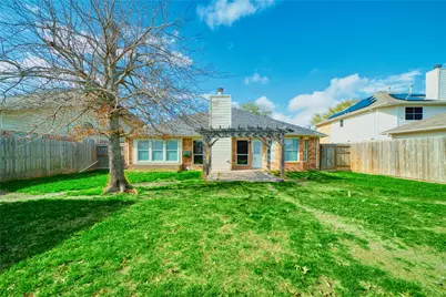 1527 Country Club Cove Dr, Baytown, TX 77521 - Photo 29