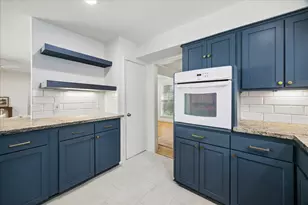 5706 Capello Dr, Houston, TX 77035 - Photo 13