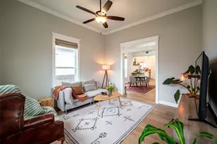 1924 Gano St, Houston, TX 77009 - Photo 3