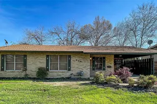 204 E 18th St, Georgetown, TX 78626 - Photo 1