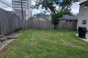 2408 Huldy St, Houston, TX 77019 - Photo 21