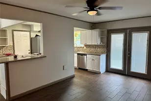 9414 Highmeadow Dr, Houston, TX 77063 - Photo 5