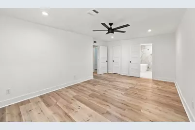10613 Willowisp Drive, Houston, TX 77035 - Photo 15