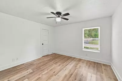 10613 Willowisp Drive, Houston, TX 77035 - Photo 23