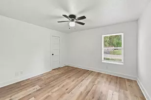 10613 Willowisp Dr, Houston, TX 77035 - Photo 23