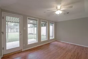 6231 Wynnwood Ln, Houston, TX 77008 - Photo 13