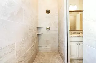 137 Skybranch Dr, Conroe, TX 77304 - Photo 11
