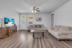 13313 Emerald Mallard Dr, Texas City, TX 77568 - Photo 15