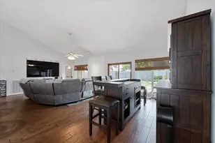 11854 Briar Forest Dr, Houston, TX 77077 - Photo 9