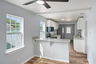 2222 44th St, Galveston, TX 77550 - Photo 15