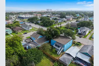 2222 44th Street, Galveston, TX 77550 - Photo 43
