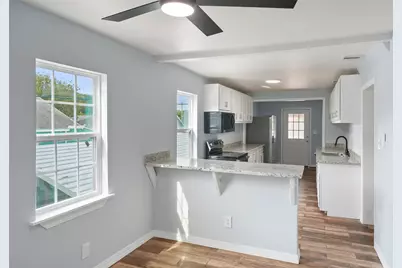 2222 44th Street, Galveston, TX 77550 - Photo 15