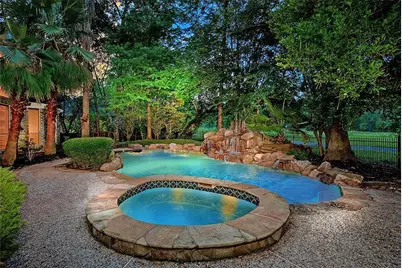 70 N Skyflower Court, The Woodlands, TX 77381 - Photo 25