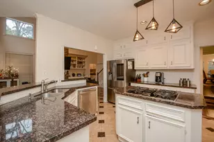 70 N Skyflower Ct, The Woodlands, TX 77381 - Photo 15