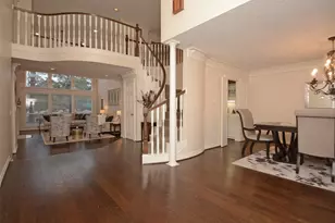 70 N Skyflower Ct, The Woodlands, TX 77381 - Photo 5