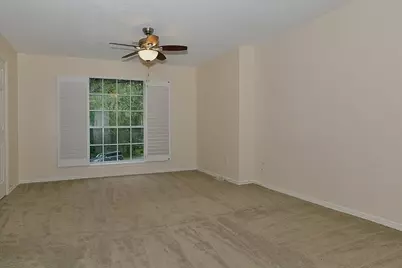 70 N Skyflower Court, The Woodlands, TX 77381 - Photo 35