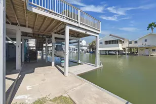 21815 Deaf P Smith Dr, Galveston, TX 77554 - Photo 33