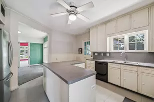 4396 Fiesta Ln, Houston, TX 77004 - Photo 13