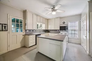4396 Fiesta Ln, Houston, TX 77004 - Photo 15