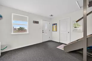906 91st St, Galveston, TX 77554 - Photo 5