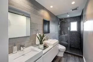 1377 Arlington St, Houston, TX 77008 - Photo 13