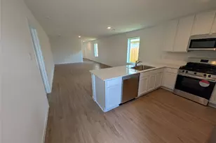 1535 Gentle Wind Ct, Angleton, TX 77515 - Photo 3