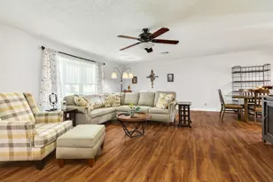 3412 Lanarkshire St, Bay City, TX 77414 - Photo 7