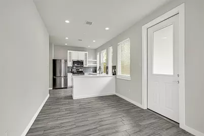 9431 Jutland Road, Houston, TX 77033 - Photo 7